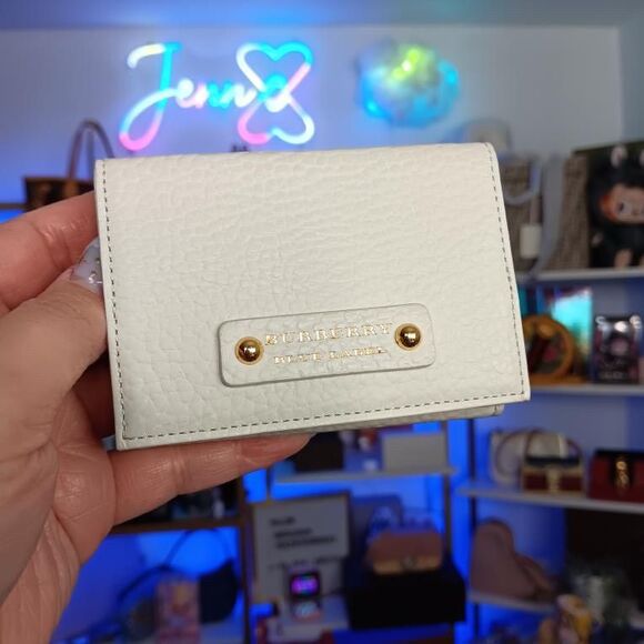 Unused BURBERRY BLUE LABEL Authentic Women Wallet White Beige Nova Check Inside - Picture 1 of 11